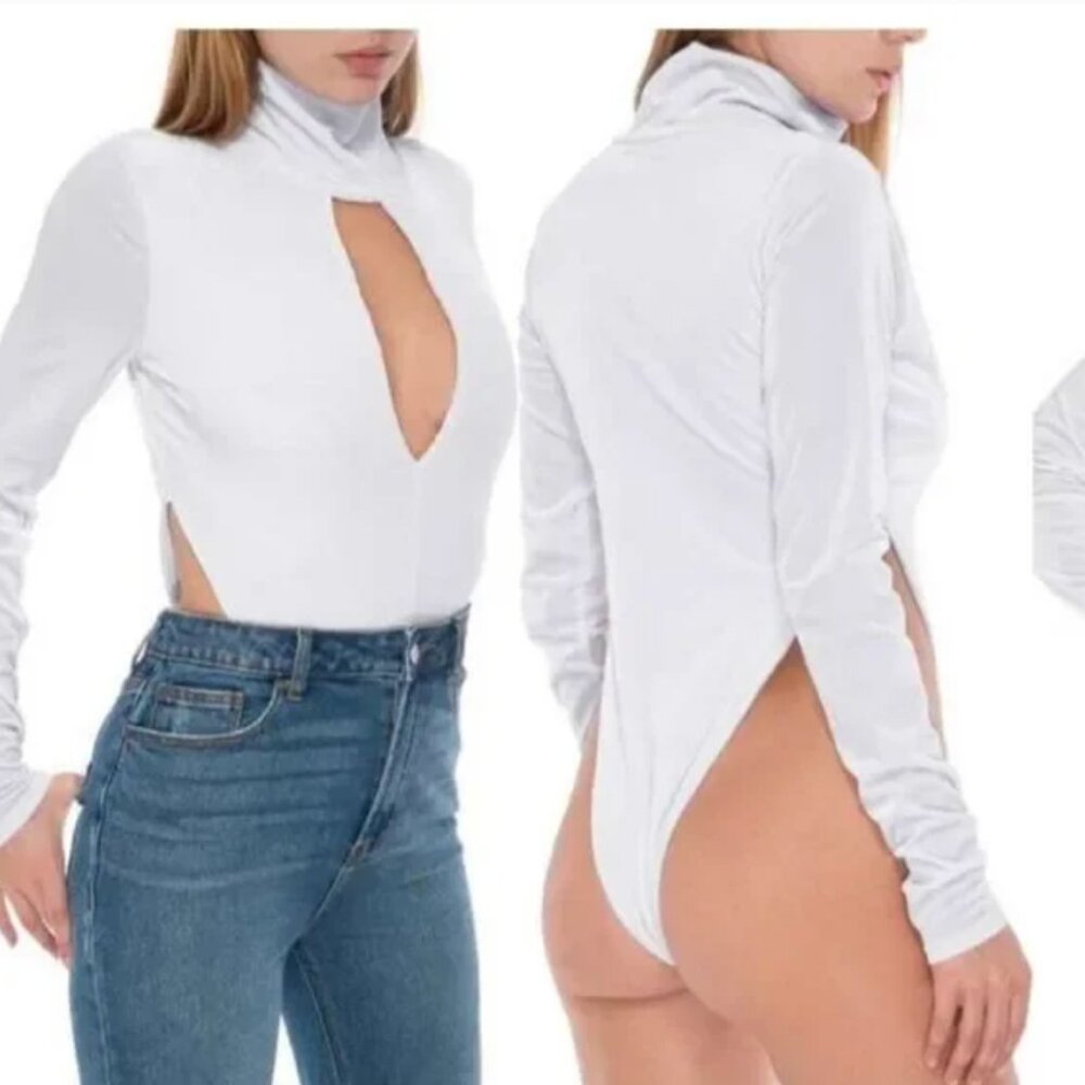 NWT AFRM White Ribbed Velvet Cutout Detail Bodysuit size Medium